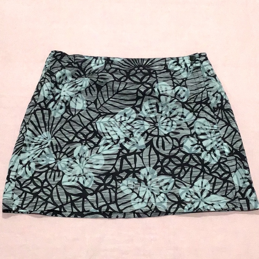 ☀️Columbia Sportswear nylon tropical snap wrap skirt size 10